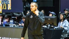 台新戰神代理總教練米蘭。（圖／TPBL提供） 