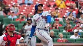 索托（Juan Soto）本季首轟剛好打中標竿。（圖／美聯社／達志影像）