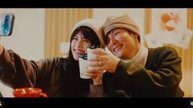 夏宇童與孫協志愛情長跑多年，兩人於2025年3月3日完成登記結婚，正式成為夫妻。（圖／翻攝自夏宇童IG）