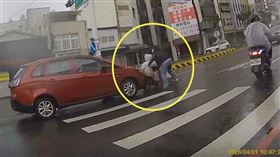 輪椅,斑馬線,綠燈,桃園,行人（圖／翻攝自Threads@yun861218）