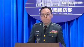國防部主計局歲計處長嚴明德少將指出，今年總預算尚未審議，國防部預算共780億受影響。（圖／翻攝畫面）