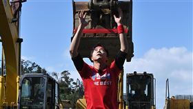 紅隊隊長江宏傑再度親自上陣正面對決。（圖／《全城地圖：最強明星隊》提供）