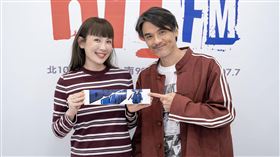 舒淇的帥老公馮德倫接受魏如萱的節目專訪。（圖／Hit Fm聯播網 提供）