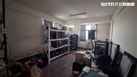 台北市刑大前往台中沙鹿逮捕架設伺服器的林男。（圖／翻攝畫面）