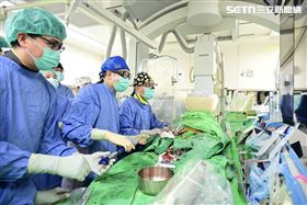 8旬翁抽菸50年！真的慘了主動脈瓣膜狹窄(圖/翻攝畫面)
