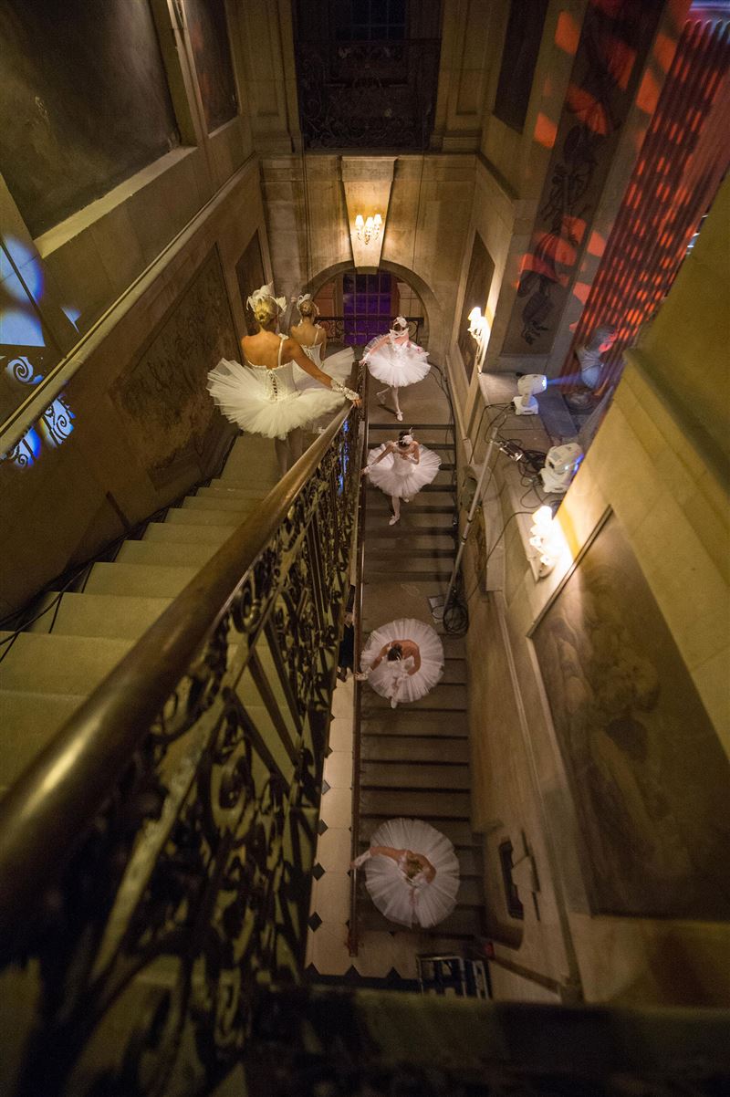 周杰倫將求婚的影片放入新歌MV中。（圖／杰威爾提供）