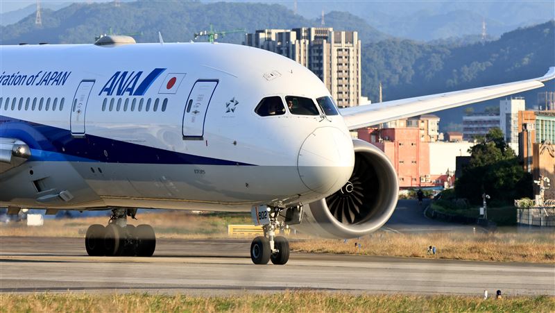 才喊漲燃油附加費！日航全日空擬再調制度