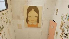 日本當代藝術家奈良美智作品《Nothing about it》在南韓藝術拍賣以150億韓元（約新台幣3億元）成交，創下南韓藝術拍賣史上最高成交紀錄。（圖／翻攝自X平台 @trashboy_______）