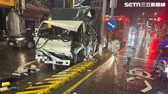 貨車司機擦眼鏡雨滴　自撞安全島車頭全毀