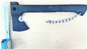 北市阮男持斧頭重回舊東家砍傷王姓前同事。（圖／翻攝畫面）