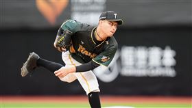 台鋼雄鷹先發投手江承諺本季初登板投滿5局失1分。（圖／台鋼雄鷹提供）