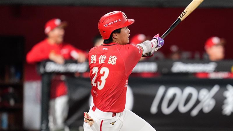 劉俊緯炸追平轟　朱育賢再見安助味全逆轉