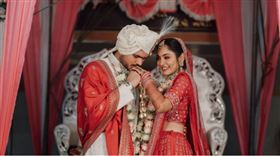 許多家庭認為，若婚禮不夠奢華，或提供的贈禮不夠體面，女兒婚後在婆家的日子將會舉步維艱。示意圖非當事人（圖／pexels）