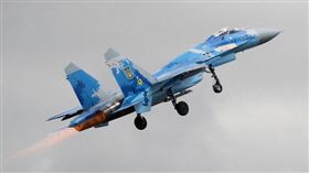 俄羅斯蘇-30（Su-30）戰機訓練時墜毀，飛行員彈射生還。（示意圖／Pixabay）