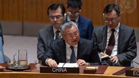 中國常駐聯合國代表傅聰2日表示，「中方不認同伊朗對海合會國家的攻擊」，譴責無差別攻擊平民，強調航道安全不應受擾。（圖／翻攝自UN）