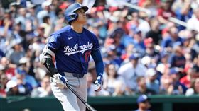 洛杉磯道奇球星大谷翔平轟出個人本季第1支全壘打。（圖／美聯社／達志影像）