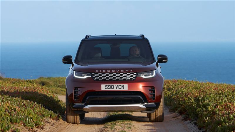 搭載Terrain Response 2與全地形行進控制系統。（圖／JLR Taiwan提供）