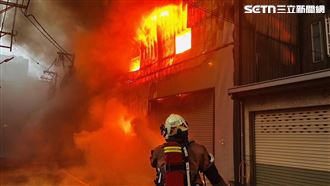 新／連假2日毀了！大火狂燒新竹300坪廠房