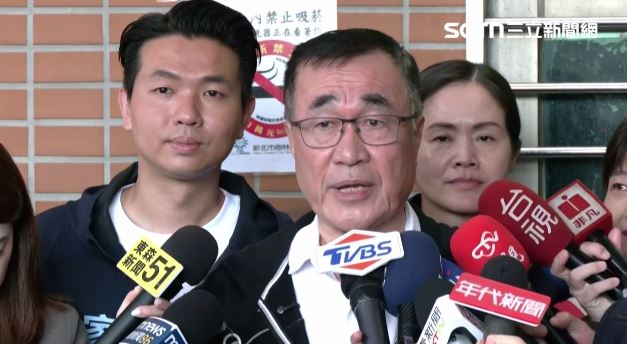 李四川今天參訪新北市輪椅夢公園接受媒體聯訪(圖/翻攝畫面)