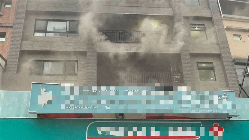 蘆洲長榮路住宅火警！母女驚險脫困送醫