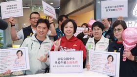 何欣純提出「6欣市政」之六星兒童福利政策，首創產後安胎補助每胎5萬元（圖／何欣純辦公室提供） 
