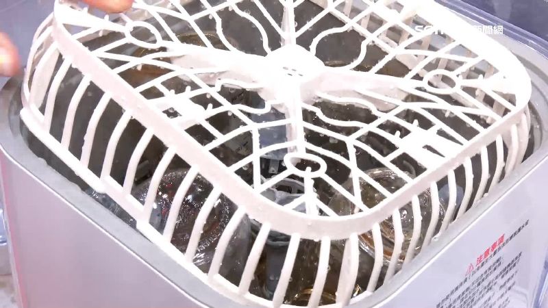 洗奶瓶器也是現場熱門商品