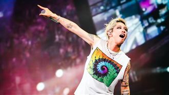 比搖滾區更近　日本天團7萬人場搬進戲院