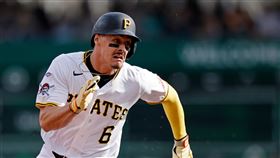 海盜新秀葛瑞芬（Konnor Griffin）大聯盟生涯首打席敲出二壘安打。（圖／美聯社／達志影像）