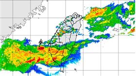 受到鋒面影響，各地出現降雨情形。（圖／氣象署）