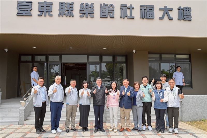 行政院長卓榮泰視察台東樂齡社福大樓工程（圖／行政院提供）