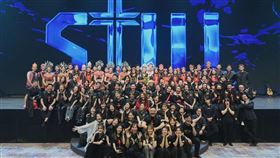 藝起發光前往馬來西亞古晉，與當地蒙福教會攜手舉辦萬人佈道音樂會。（圖／藝起發光Ｘ蒙福教會 提供）