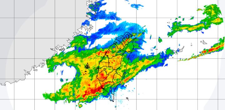 雷雨影響　台南機場晚間再度暫停地面作業