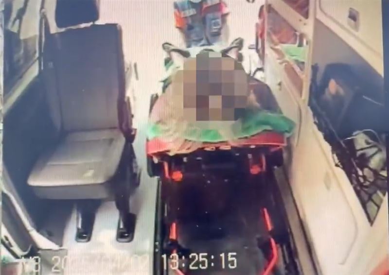 台南婦人在家門口和丈夫吵架,遭丈夫開車輾斃。(圖/翻攝畫面)