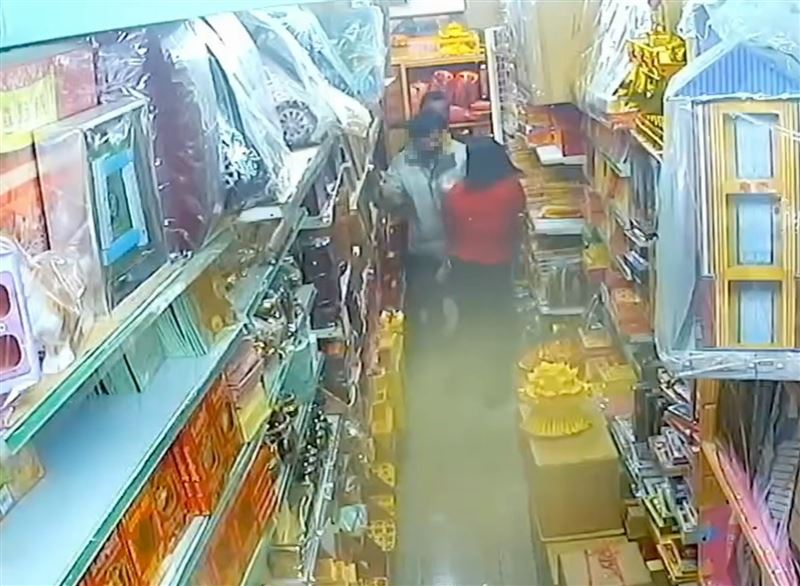 金香店老老闆娘今(4日)遭搶。(圖/翻攝自Threads)