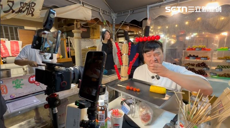 艾倫吃到最後30分鐘開始速度變慢。(圖/記者林昱孜攝影)