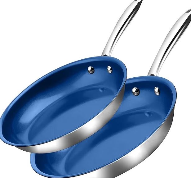 美國廚具大廠的鍋子,出現加熱時把手處螺絲會彈出的安全問題。(圖/翻攝自Granitestone官網)