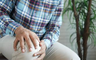 清明掃墓小心膝蓋！醫點名「3地雷動作」