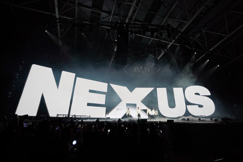 等了8年!MONSTA X開唱炸裂帥瘋了 周憲甜喊「老婆」撩翻萌貝貝