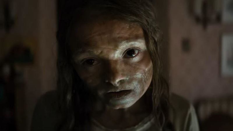 挑戰極限!《墓乃伊》影城大玩「開棺」