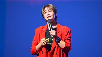 張文綺當乩童生活失控！突然無意識吐白沫