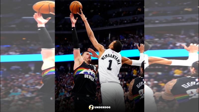 丹佛金塊隊明星中鋒約基奇（Nikola Jokic）（左）全場狂砍40分、13助攻與8籃板。（圖／翻攝自X平台 @UnderdogNBA）