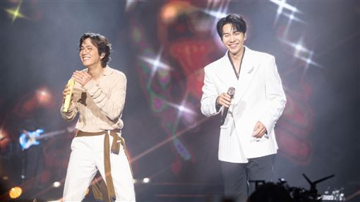 李洪基高雄開唱　變脫口秀狂和李昇基鬥嘴