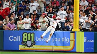 天使阿戴爾神級美技　單場3度沒收全壘打