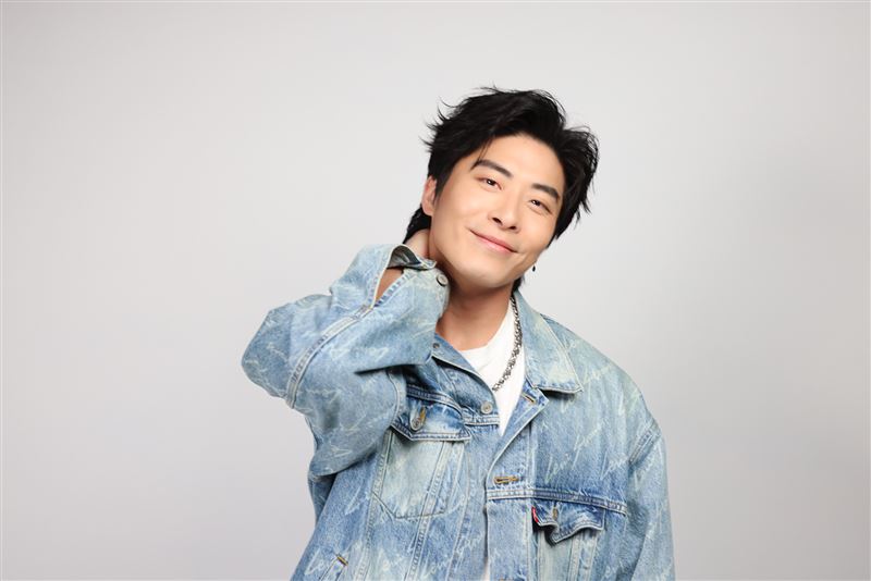 吳是閎以新歌作為38歲生日禮物，象徵「重生」自勉。（圖／走音佬音樂工作室提供）