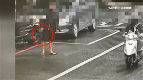 醉男持56公分刀衝進髮廊　顧客抵住門奮力反抗