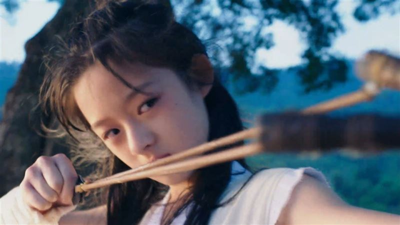 黃楊鈿甜在《楚喬傳》台詞不多，卻憑眼神精準詮釋楚喬的堅韌與不屈。（圖／翻攝自台灣大哥大MyVideo）