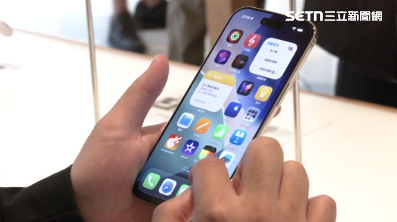 iPhone有許多內建APP。(示意圖/資料照)