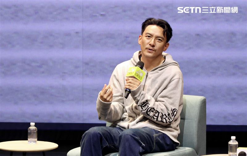 張震在講座回應觀眾提問。(圖/記者鄭孟晃攝影)