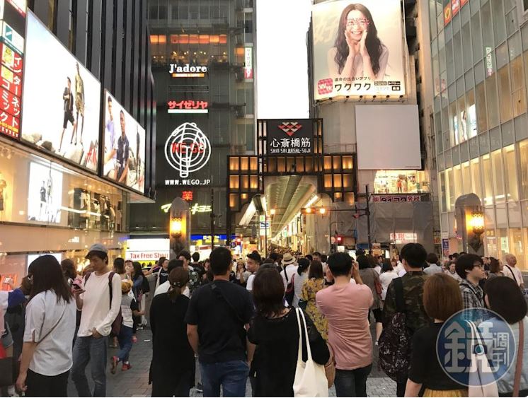 許多台灣人到日本旅遊時，因購物免稅、比較便宜等因素，都會特地跑去買藥妝。（示意圖）