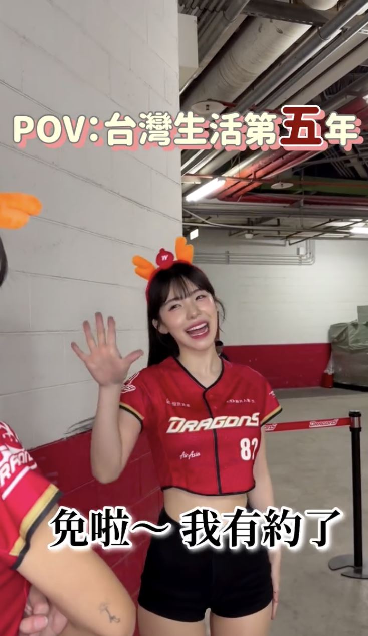 李多慧模仿台灣人拒絕人的方式,全網笑翻。(圖/翻攝自李多慧IG)